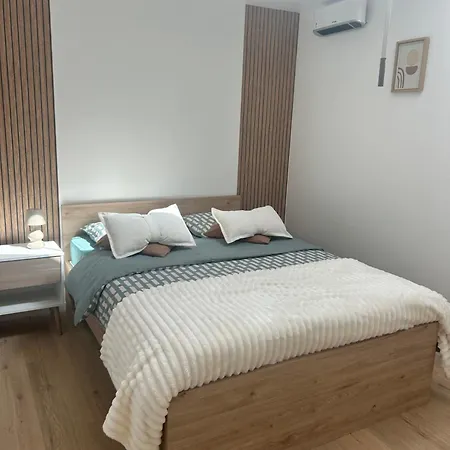 Small, Cozy, And Modern House *
