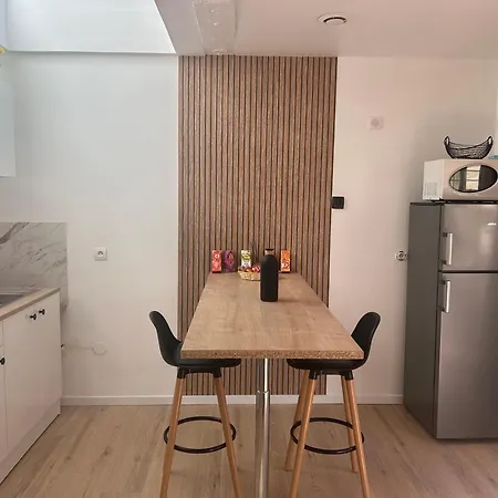 Small, Cozy, And Modern House *
