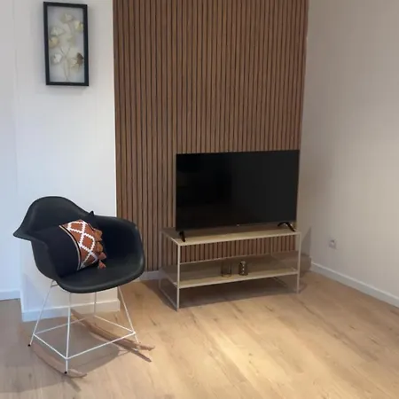 Small, Cozy, And Modern House Prázdninový dům *